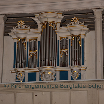 Orgel in der Kirche Schönfließ